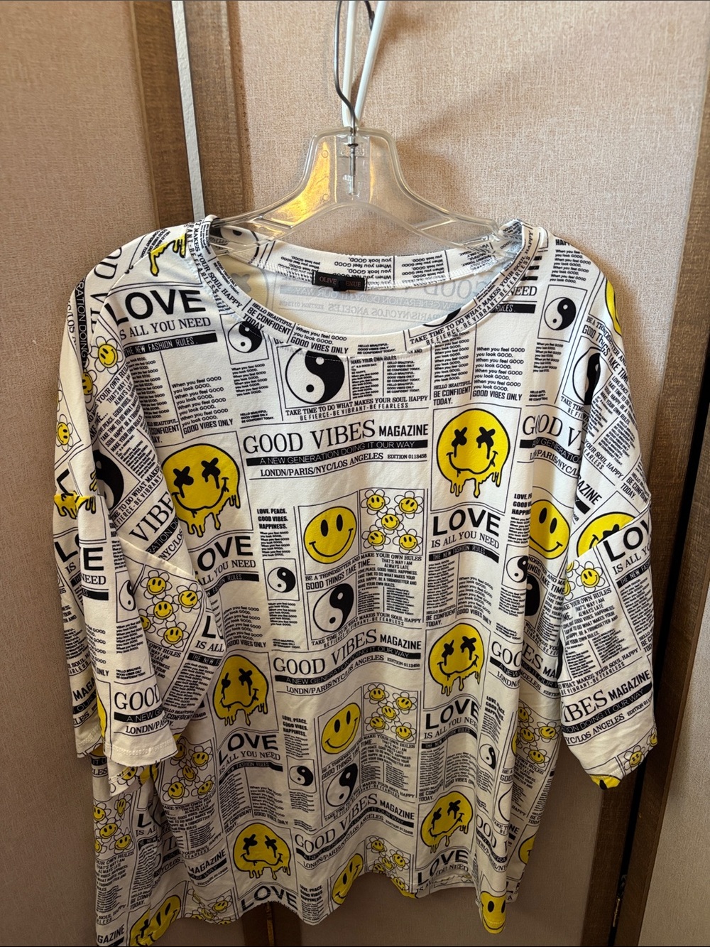 Olive Ave 'Good Vibes' Newspaper Print Tee with Yellow Smiley Faces 2X